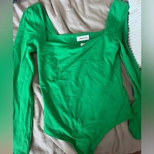 BABATON SQUARENECK BODY SUIT CONTOUR